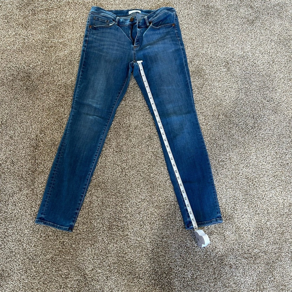 LOFT soft and stretchy sz 6 skinny jeans